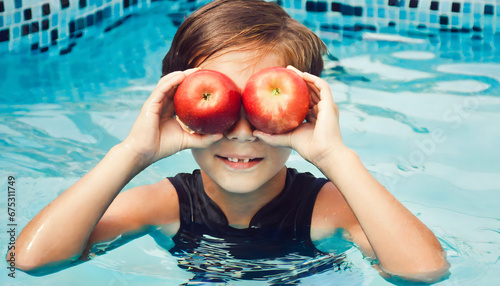 child in the pool, fruit, new, lifestyle,  photo