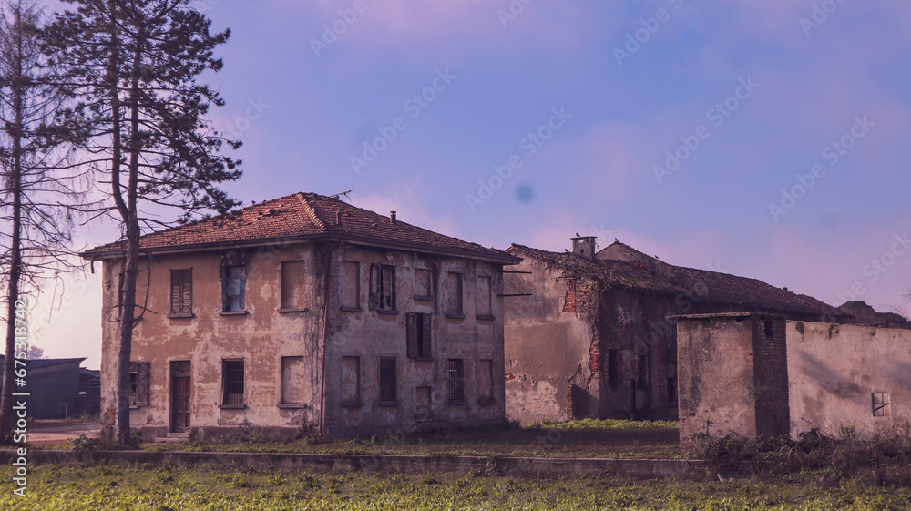 old abandoned farm house in Settala, Italy old abandoned farm house in Settala, Italy
