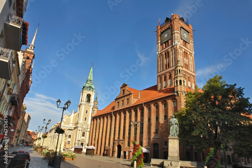 Toruń's Gothic town hall at daylight