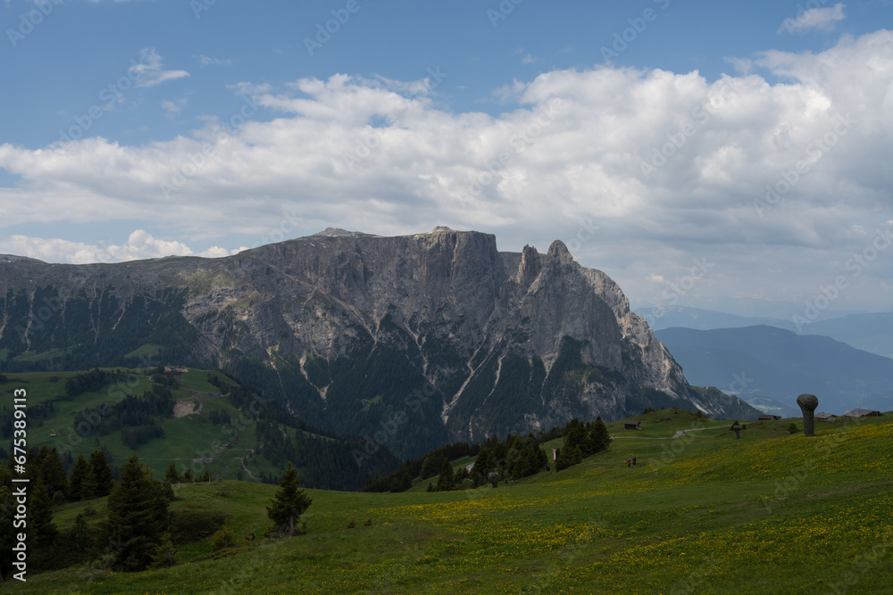 Das Schlernplateau - Bergpanorama aufgenommen von der Seiser Alm