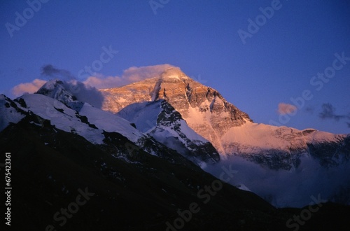 Beautiful landscape of the snow-covered mount Everest illuminated against the night sky