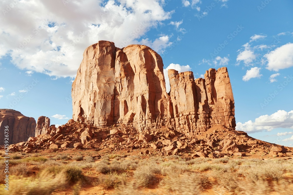 The incredible landscapes of the Monument Valley Scenic Drive