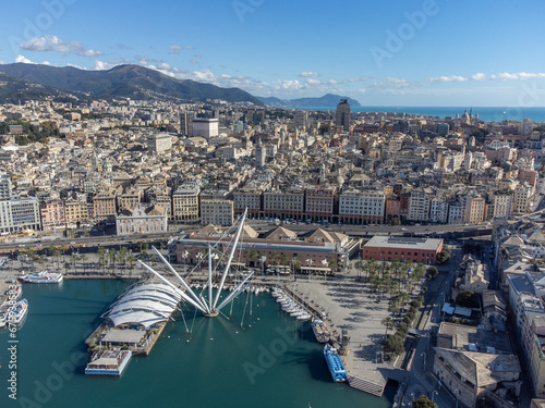 Fotografia aerea della città di Genova photo