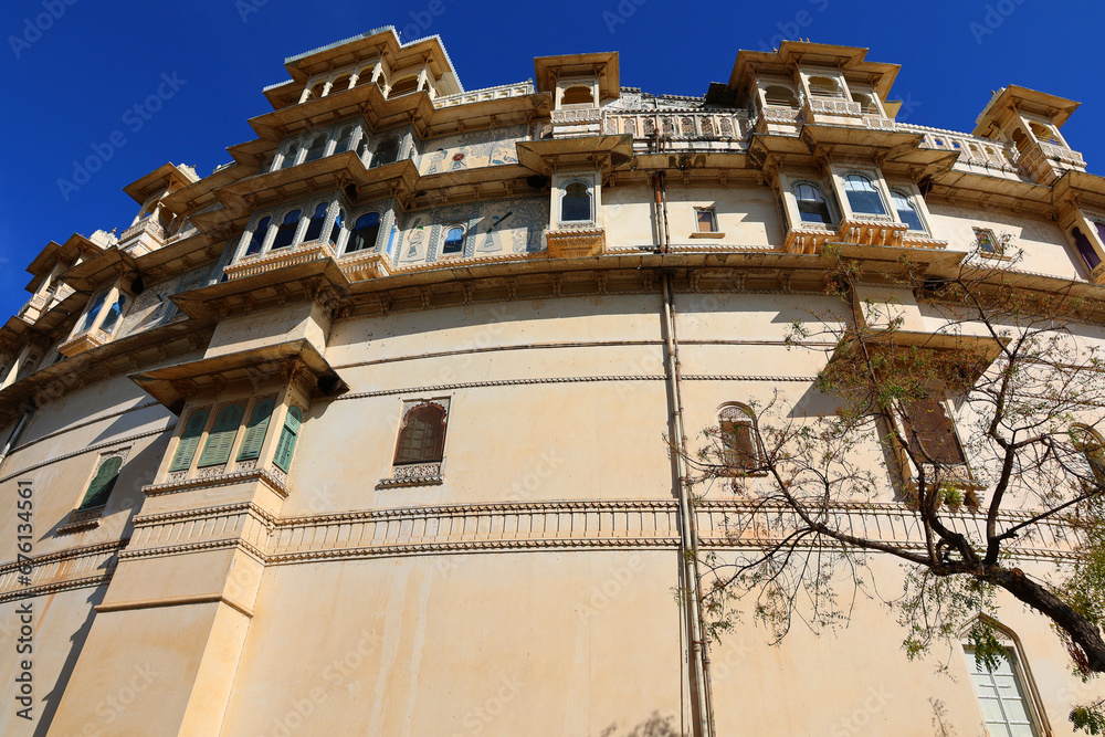 Obraz premium City Palace, Udaipur is a palace complex situated in the city of Udaipur in the Indian state of Rajasthan. It was built over a period of nearly 400 years