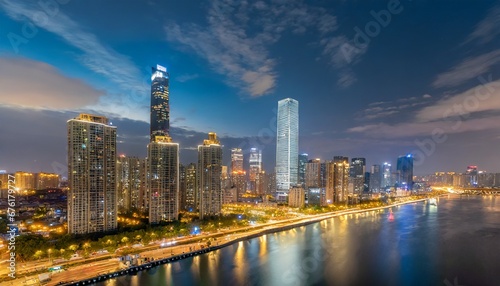 高層ビルがある夜景、川沿い、アジア