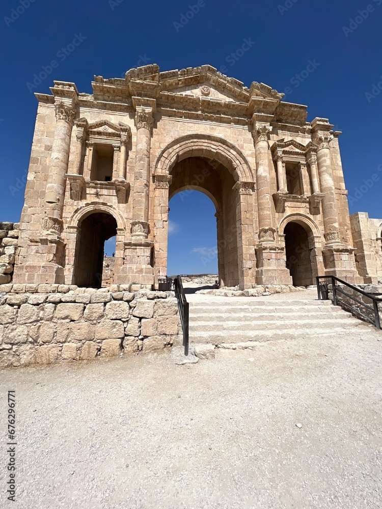 Arch of Hadrian, Roman Columns Ruins of the ancient city of Jerash in Jordan Jerash Ruins, Jordan– Pompeii of the East