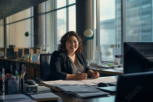 Female Managers in the workplace, plus size ladies as managers