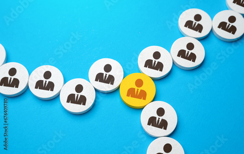 Connecting intermediary. Communication channel for negotiations in a severe conflict. Reliable contact line. Data protection and encryption. Mediation. Confidant and liaison. Key employee.