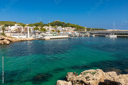 Fototapeta Naklejka Na Ścianę i Meble -  Blick auf den Hafen von Cala Rajada, Mallorca, Spanien