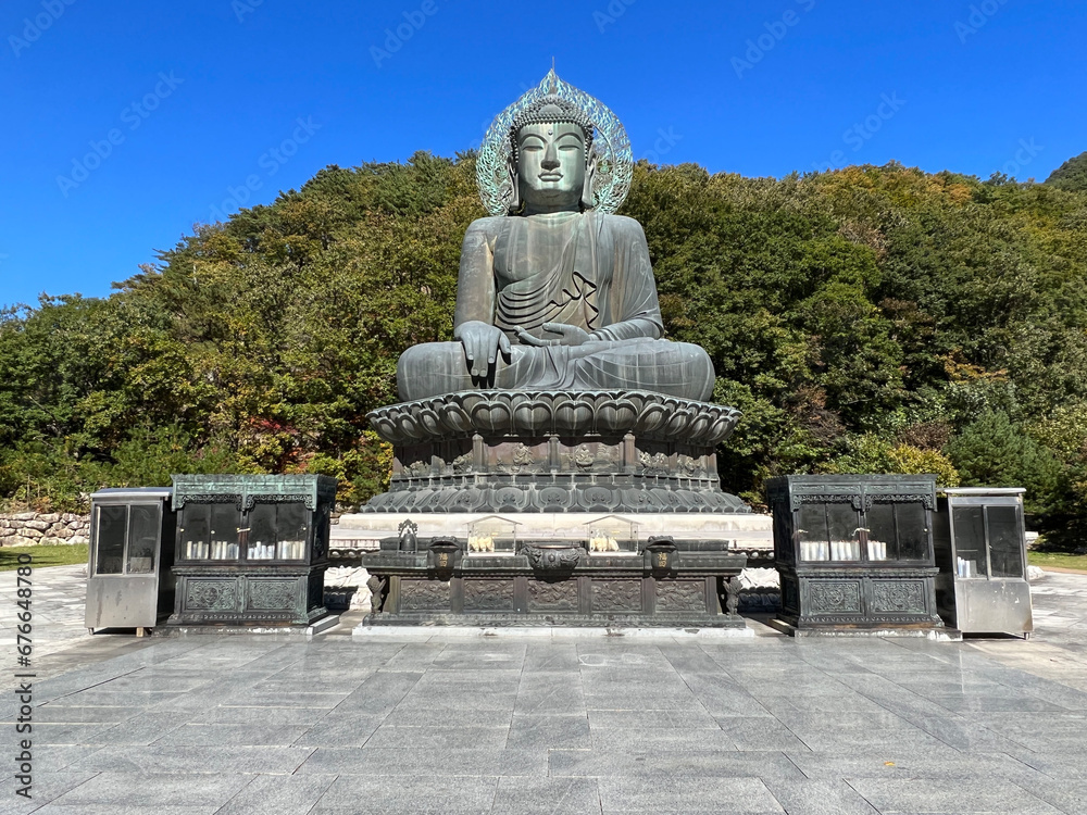 Budha statue at Seoraksan national park