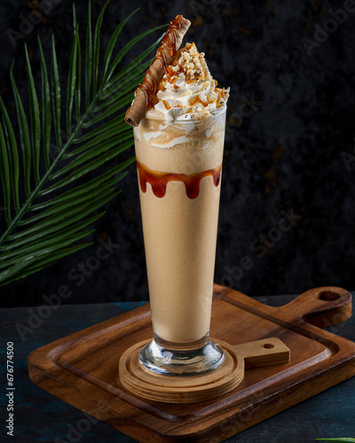 Fotografie A cup of caramel frappuccino