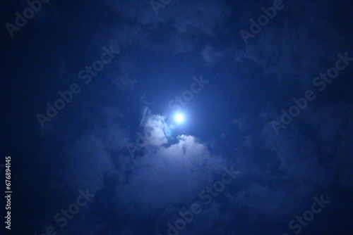 月空　月のある景色 © blue moon dragon  