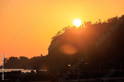 美しい大島岡田港の夜明け。

東海汽船東京湾〜伊豆諸島航路のさるびあ丸船上にて。
2023年11月1日〜5日撮影。
水中写真。

Dawn at the beautiful Okada Port on Oshima Island.

On board the ship Sarubia Maru on Tokai Kisen's Tokyo Bay to Izu Islands route.
Pho photo