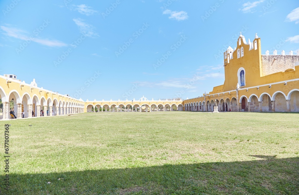 Fototapeta premium The Convent of San Antonio in Izamal, Yucatan, Mexico