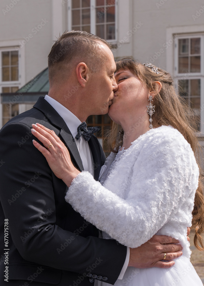 Kiss of a happy wedding couple Kiss of a happy wedding couple