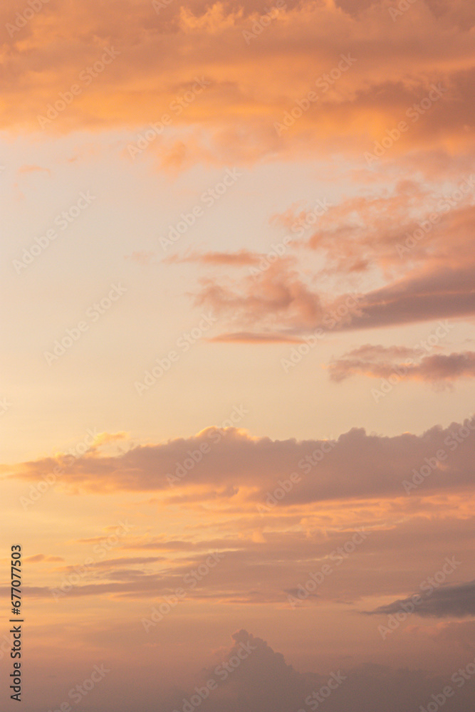 Cielo, nubes, atardecer