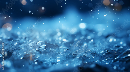 Sfondo, texture con ghiaccio e neve che si sciolgono con gocce d'acqua con sfondo blu © Wabisabi