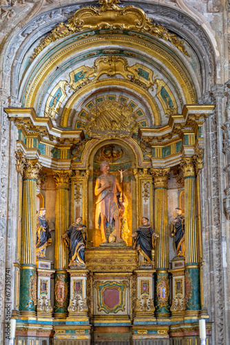 altar with representation of a saint on the side of the Jerónimos church in Lisbon.