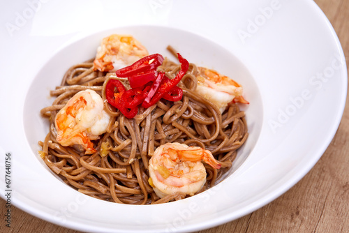 buckwheat soba with shrimps and pepper