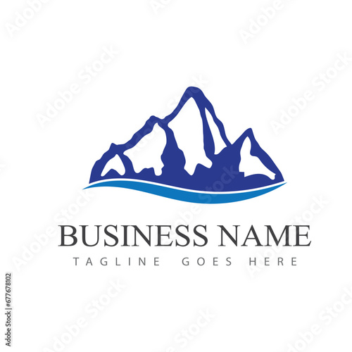 Mountain icon Logo Template Vector illustration design