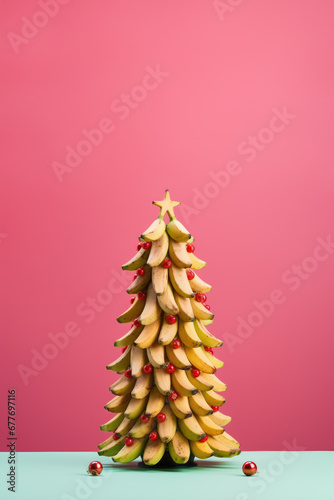 Noël Tropical : Sapin Festif Composé de Bananes