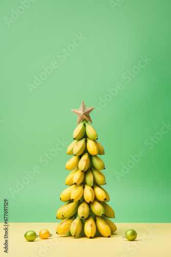 Noël Tropical : Sapin Festif Composé de Bananes