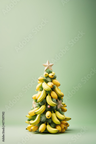 Noël Tropical : Sapin Festif Composé de Bananes