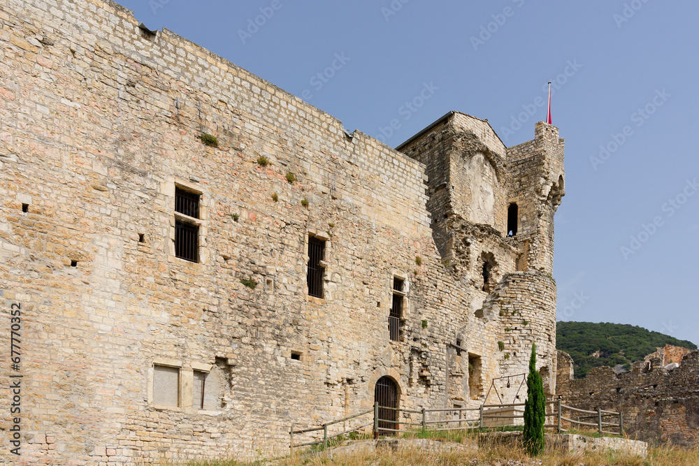 Château des moins de Cruas en Ardèche