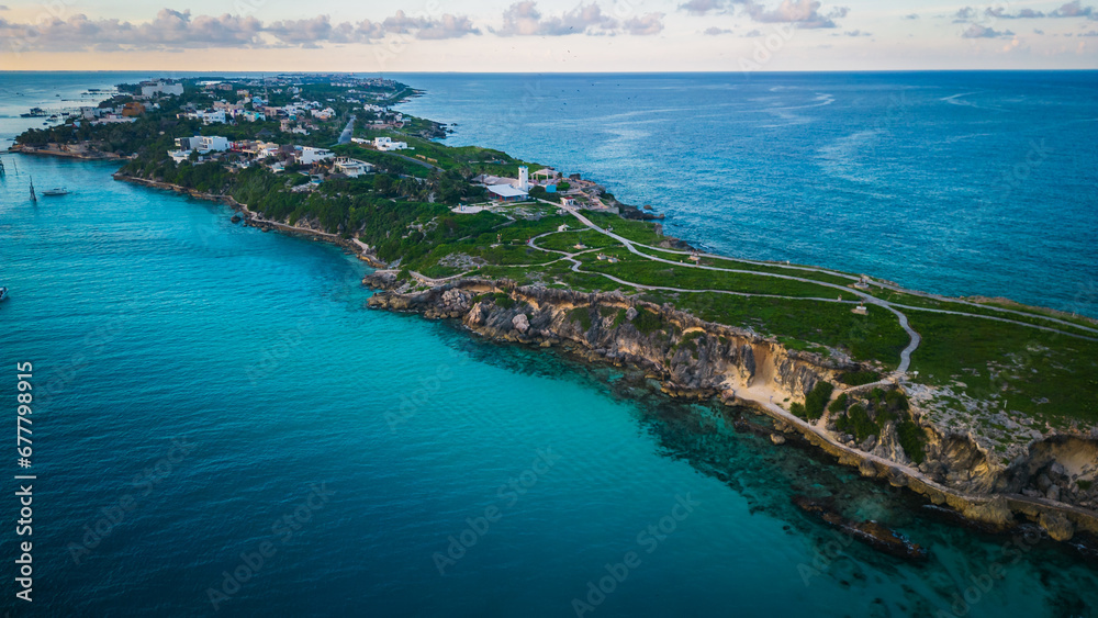 Aerial view of riviera Maya Isla de le mujeres in Cancun Mexico travel resort beach town  - obrazy, fototapety, plakaty 