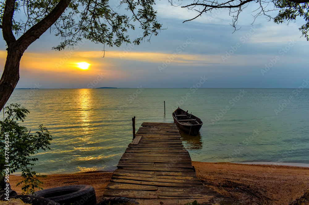 pontoon on the lake shore