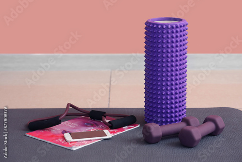 Sports equipment with mobil...