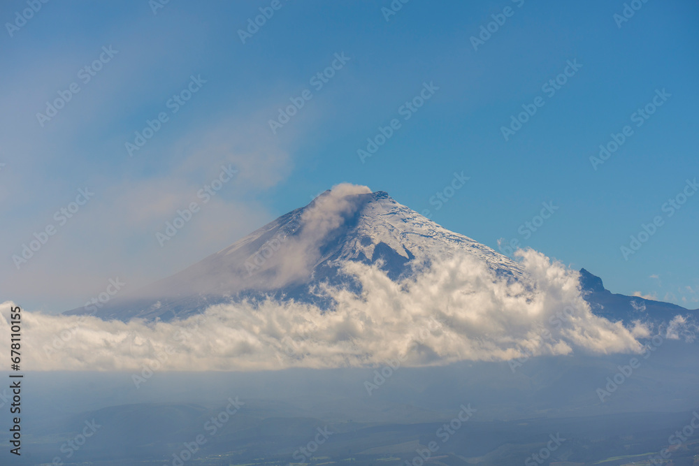 Volcan en éruption