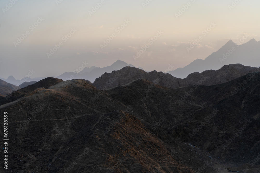 Obraz premium Stone cliffs in the early morning
