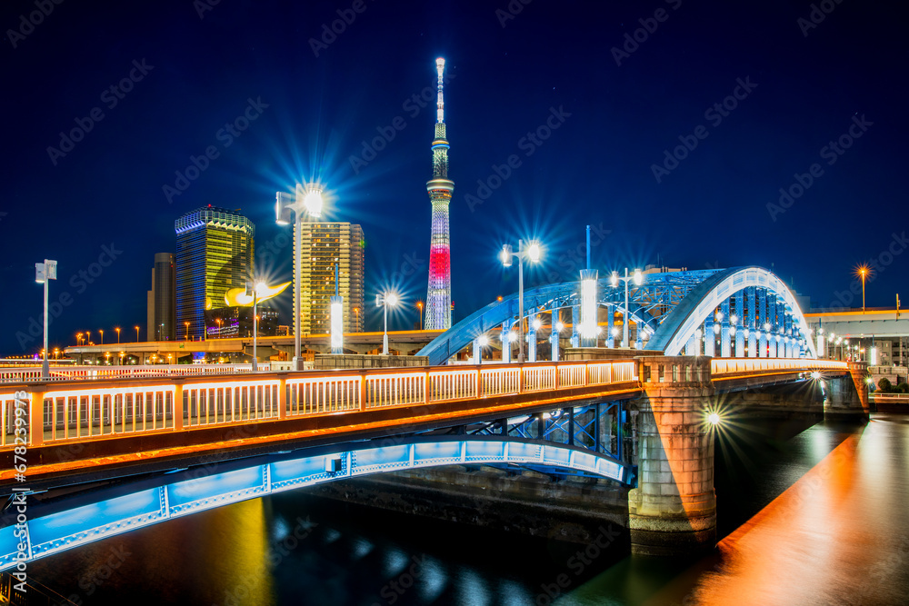 Fototapeta premium 東京 浅草 隅田川からの夜景