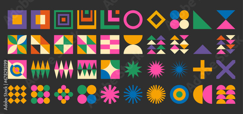 Tableau sur toile Abstract simple geometric set with elements with figure, form, shapes, circle and lines in Bauhaus style