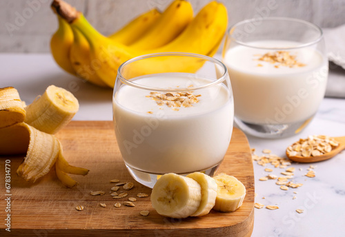 Vegan banana and oatmeal sm...