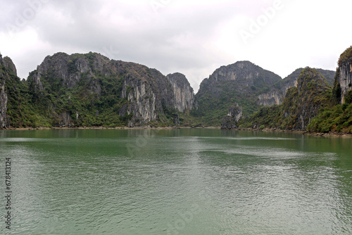 Ha-Long Bay © Michael