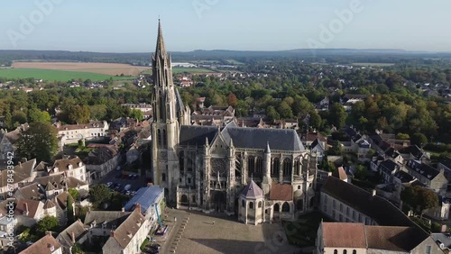 Drone video cathédrale Notre-Dame de Senlis France Europe photo