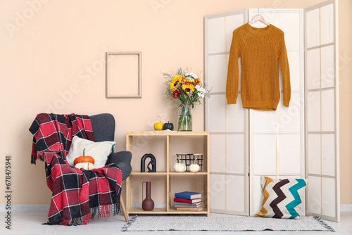 Cozy autumn living room int...