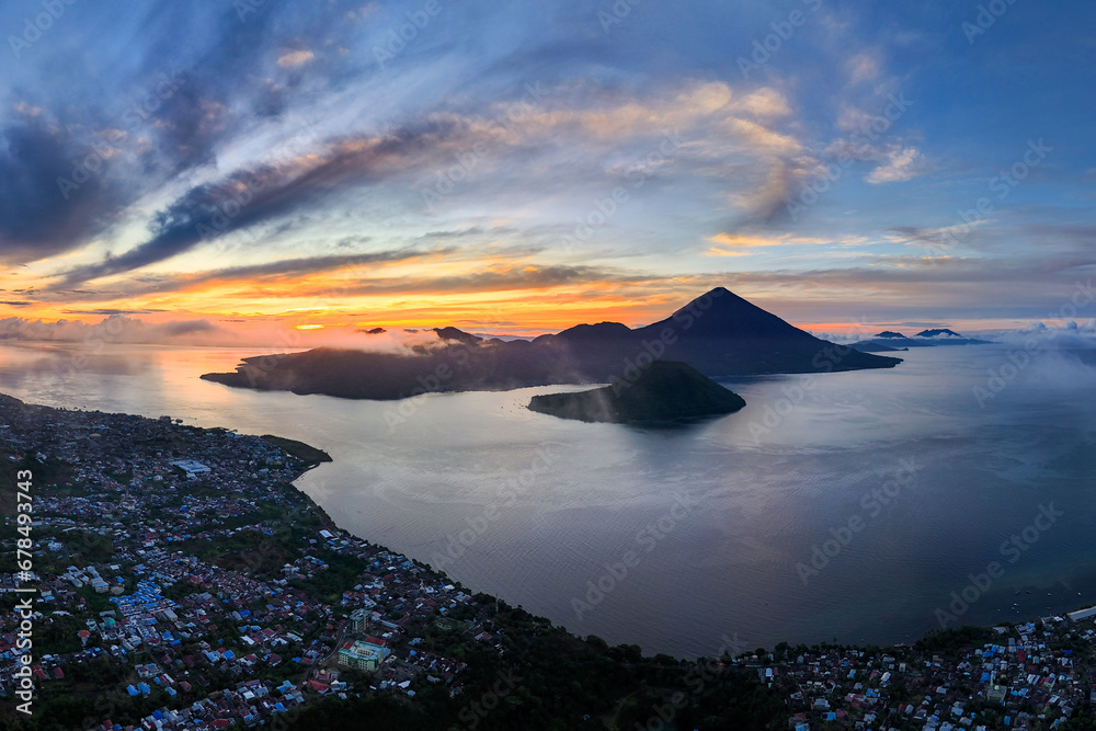 defaultstunning Ternate, Maitara and Tidore Island from bird eye view at sunset. These islands is called the land of spices in the past because western people searching for spices until Moluccas. 