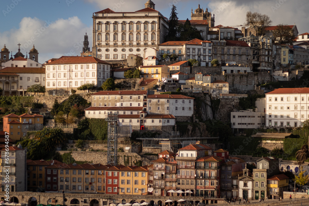 Cais do Porto na Golden Hour