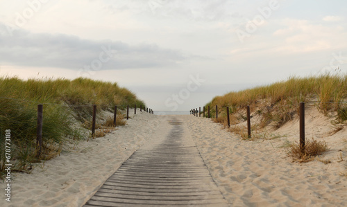 Fototapeta Naklejka Na Ścianę i Meble -  Strandzugang an der Ostsee, Warnemünde, Deutschland