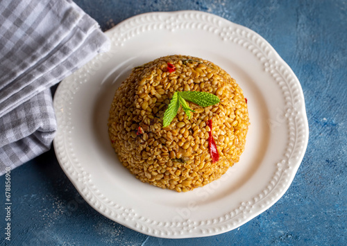 Bulgur pilaf with Siyez whe...