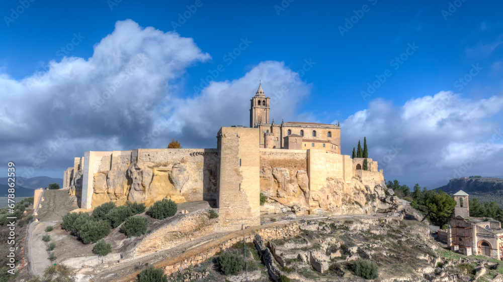 hermosos monumentos de España, fortaleza de la Mota en el municipio de Alcalá la Real