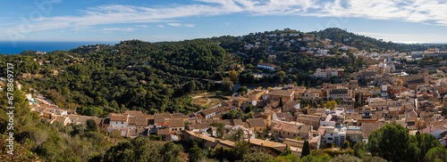 Panorama de Begur vu du chateau photo