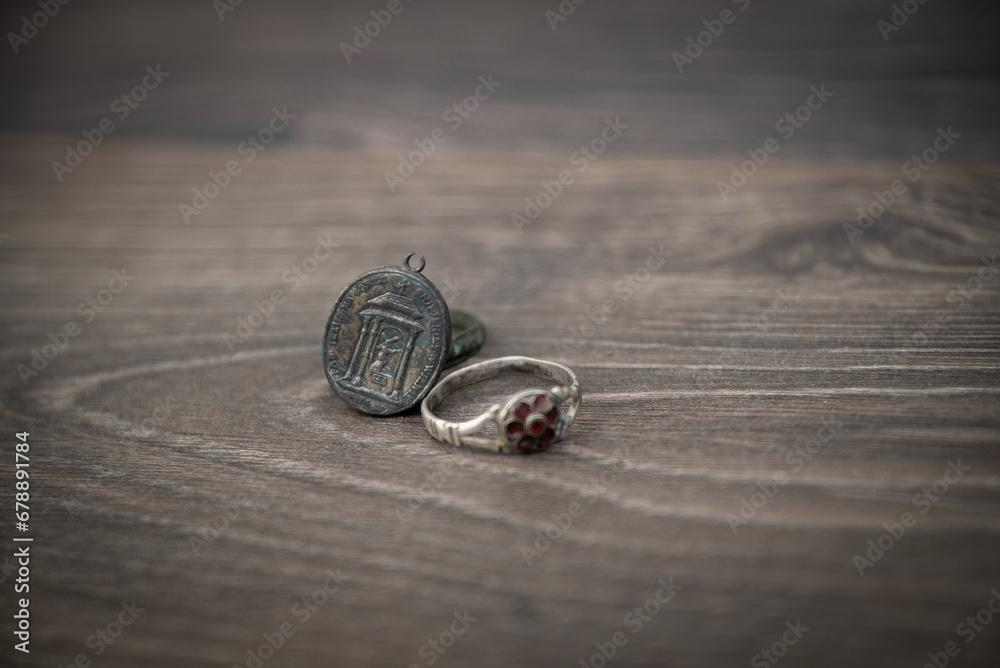 20th century, Vilnius, religious medal, Jesus on Snipes Mountain in Vilnius + rings