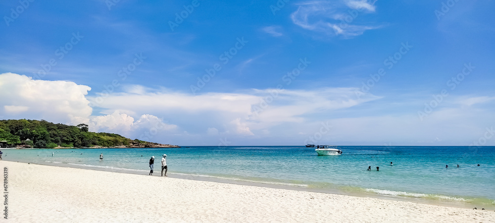 Sea view with cloudy blue sky in peaceful day, island in Thailand
