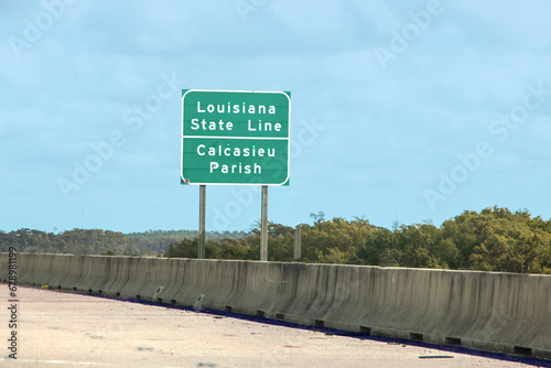 signage Louisiana State line at interstae 10 from Texas to Louisiana