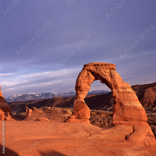 Delicate Arch and cloudy sky