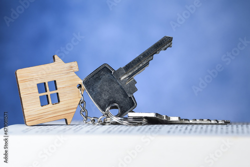 maison logement immobilier credit hypothecaire clé clef livre notaire acte vente loi photo